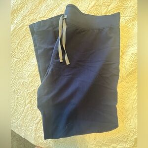 Figs Women's Navy Livingston